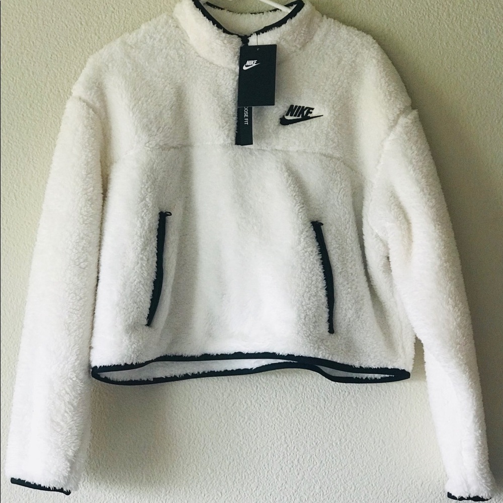 Brand new crop Nike Sherpa pullover size Large.